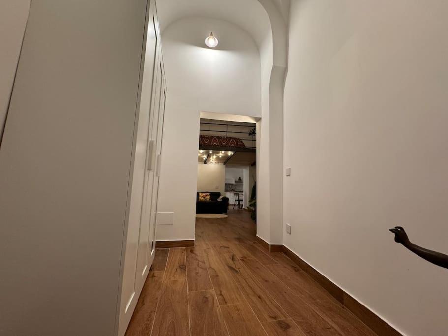 Domus Miraculi: Casa Storica Nel Cuore Di Napoli エクステリア 写真